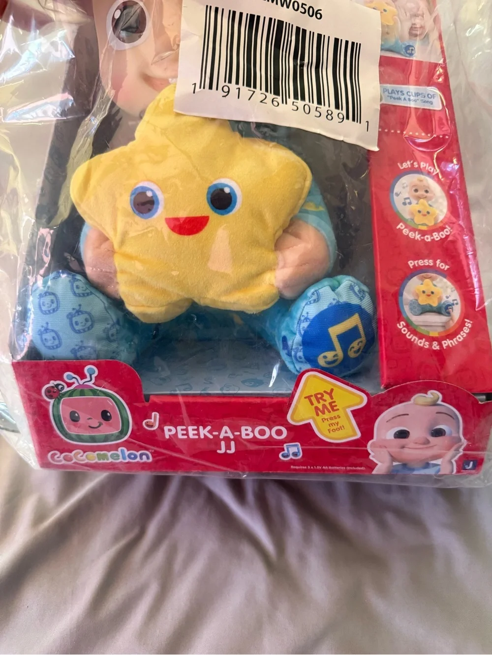 Cocomelon Baby JJ Peek-a-Boo Plush Star Toy - Yellow NIB